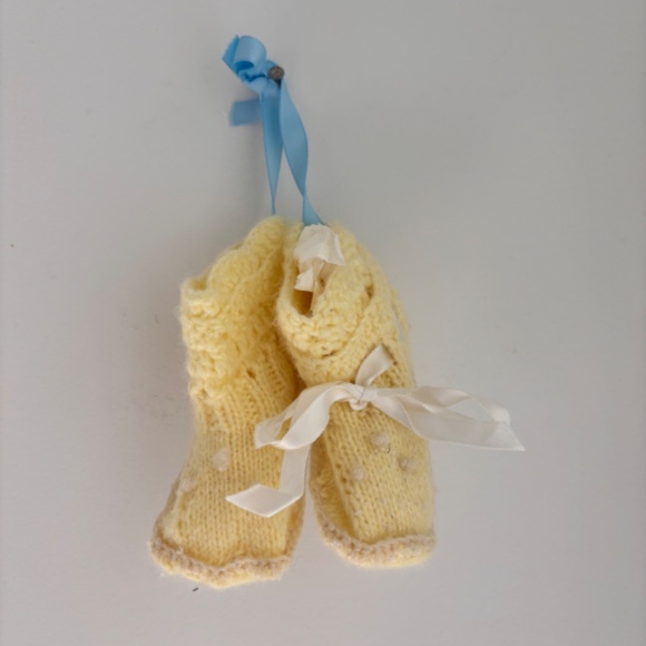 Lot of 3 Vintage Handmade Knitted Crochet Baby Booties - Picture 6 of 15